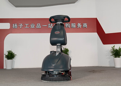 手推式洗地机